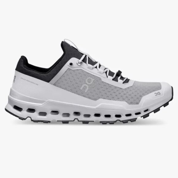 On Running Shoes - On Running Cloudultra Size 8